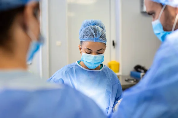Team Doctors Standing Emergency Room Multi Ethnic Surgeons Working Operating — 스톡 사진