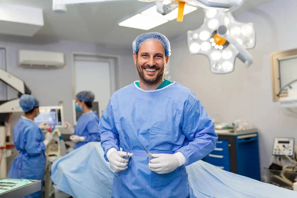 Portrait Male Surgeon Operation Theater Looking Camera Doctor Scrubs Medical — 스톡 사진