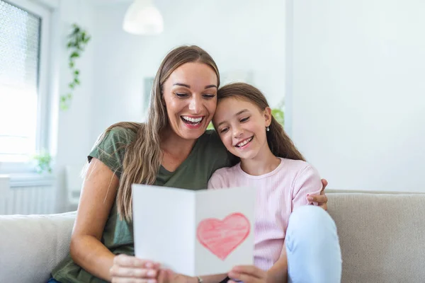 Feliz Día Madre Hija Del Niño Felicita Mamá Postal Mamá — Foto de Stock