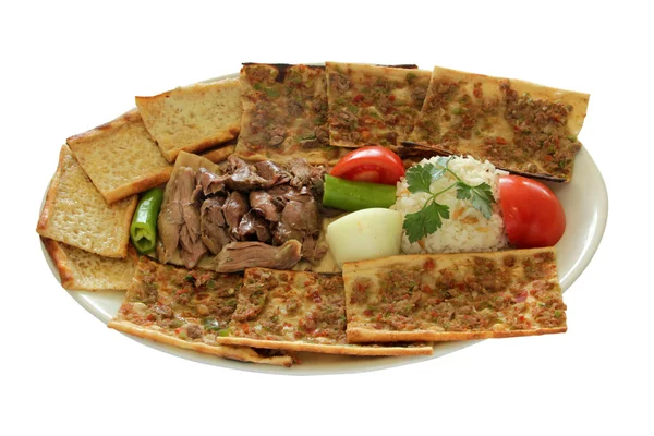 Кебаб и турецкая пицца — стоковое фото