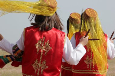 Türk Halk Dansları