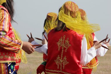 Türk Halk Dansları