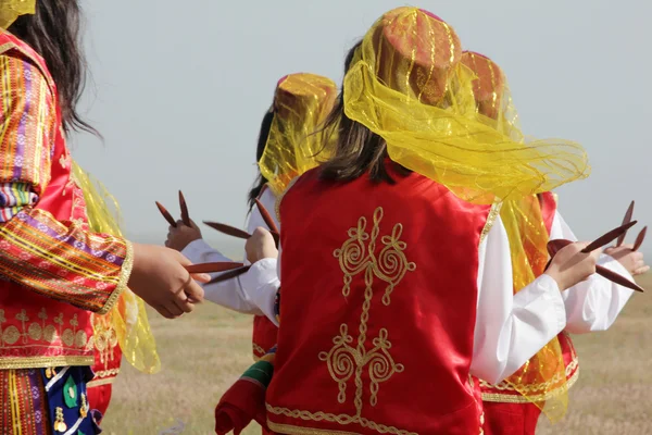 Turkse volksdansen — Stockfoto