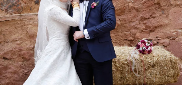 Braut Und Bräutigam Vor Der Hochzeit Fotoshooting — Stockfoto