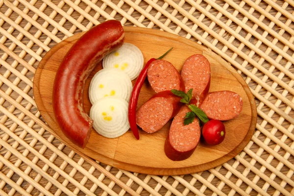 Wurst Und Gemüse Scheiben Geschnitten — Stockfoto