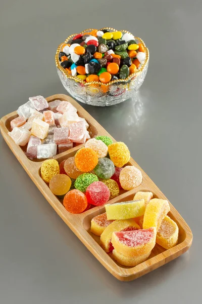 Çeşitli Türk Lokumu. Çikolatalı şekerler..