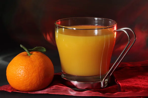 Frischer Orangensaft Glasbecher — Stockfoto