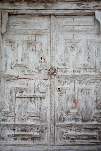Παλιά Ξύλινη Πόρτα Γεωμετρικό Σχήμα — Φωτογραφία Αρχείου