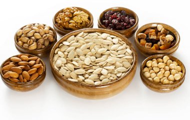 Karışık fındık ve kurutulmuş meyve.