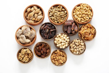 Kurutulmuş meyve ve karışık fındık. Sağlıklı yiyecekler.