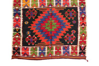 Yün örülmüş antika Türk halısı