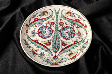 El yapımı, otantik hediye porselen tabağı.