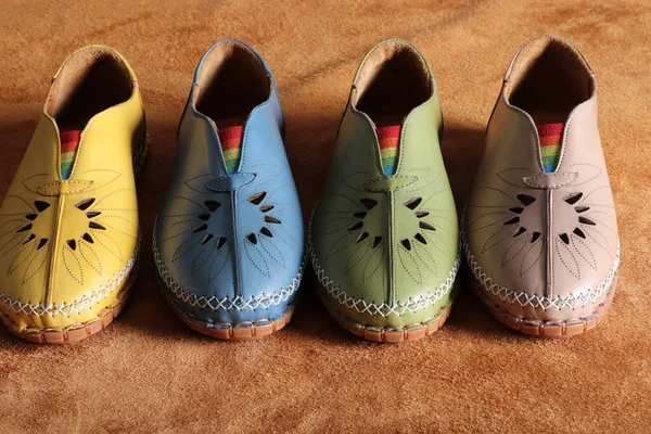 Zapatos Mujer Varios Colores —  Fotos de Stock