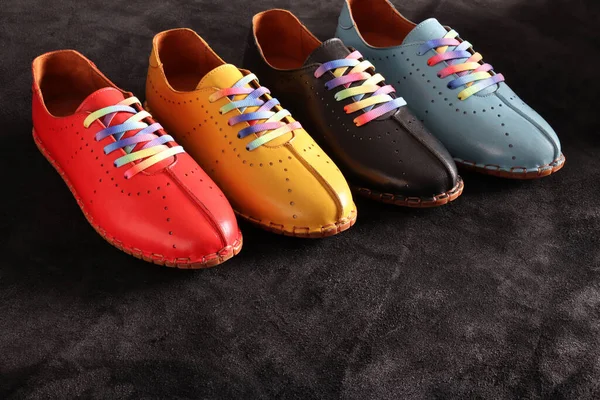 Zapatos Mujer Varios Colores —  Fotos de Stock