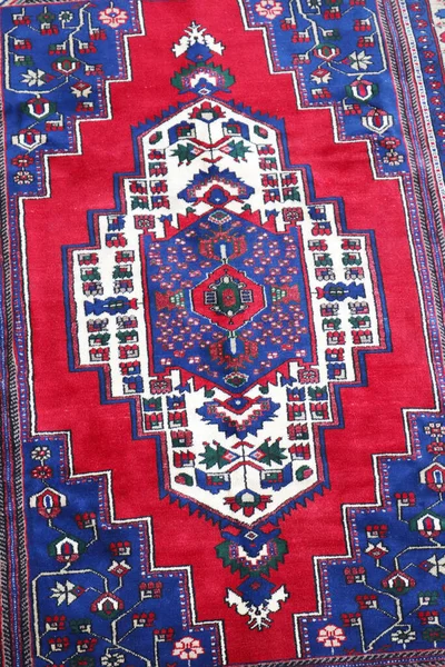 手工编织的土耳其古董地毯 — 图库照片