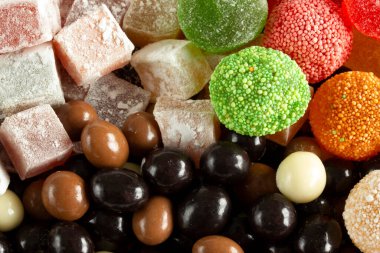 Lezzetli Türk tatları ve çikolata şekerleri