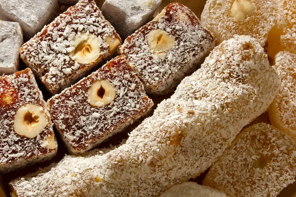 Verschiedene Türkische Köstlichkeiten Mit Haselnüssen Und Walnüssen — Stockfoto