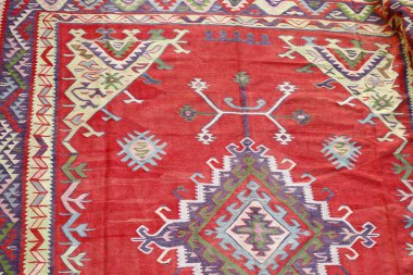 El yapımı antik Türk halısı