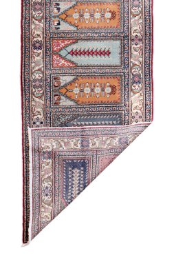 El yapımı antik Türk halısı