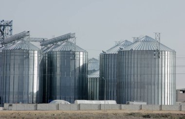Tarım ürünleri için depolama siloları