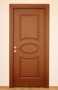 Ahşap ve modern iç kapı.