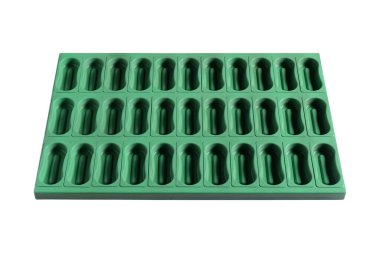 Beyaz arka planda kek kalıbı. Meslekler: Pastane.