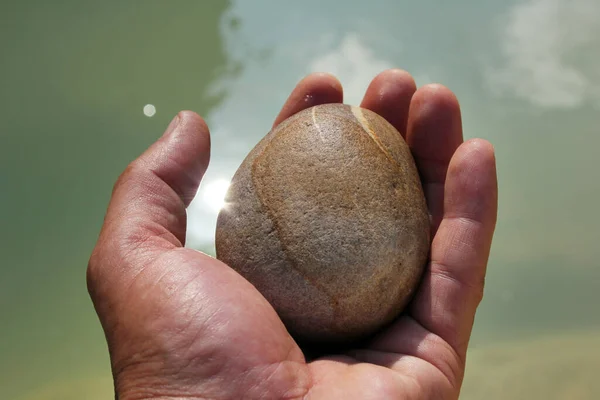 Hand Holding Stone Man Nature — Foto de Stock
