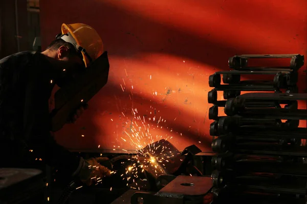 Metal Welding Worker Factory — Stok fotoğraf