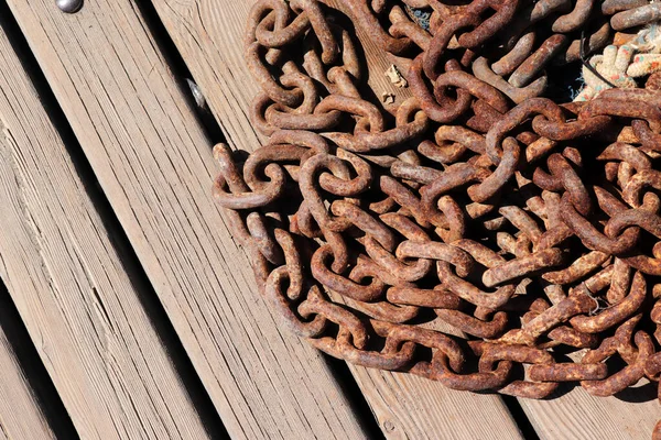 Boat anchor chain - Chain link in steel - Rusty steel