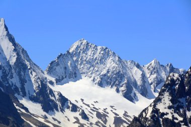 Kafkas Dağları dombai