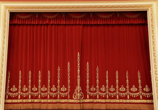 Tiyatro kırmızı perde — Stok fotoğraf