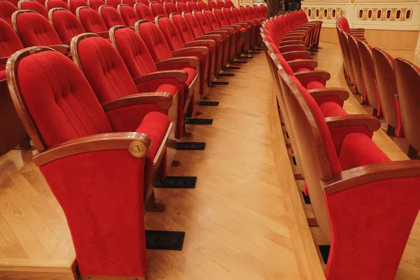 Fond de chaises rouges théâtrales rouges — Photo