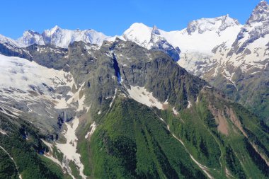 Kafkas Dağları dombai