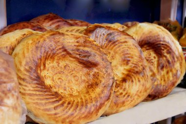 Doğu yuvarlak ekmek