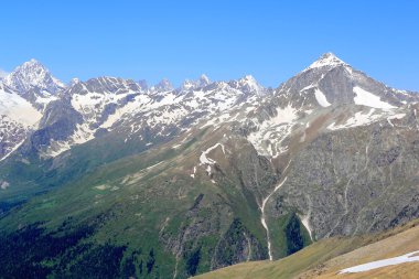 Kafkas Dağları dombai