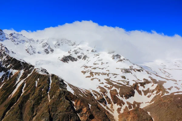 Montagne del Caucaso Dombai — Foto Stock