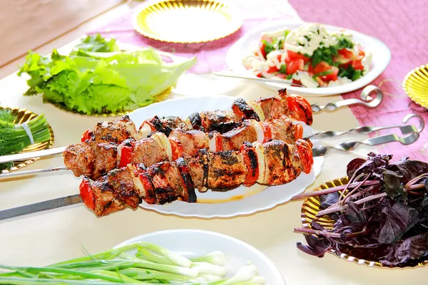 Carne frita, tomate y cebolla — Foto de Stock