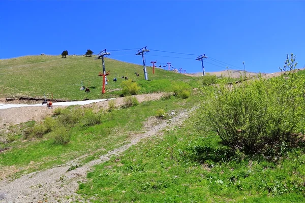 Bergbanan i Kaukasus bergen — Stockfoto