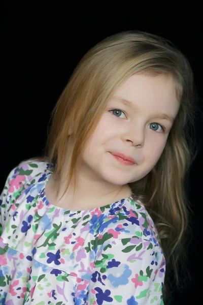 Retrato de menina com olhos azuis — Fotografia de Stock