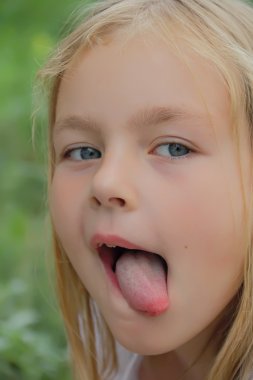 iskambil ile dilini bakalım.