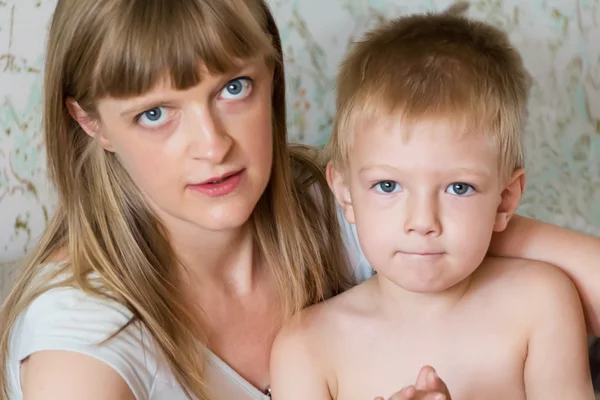 Mutter und Sohn — Stockfoto