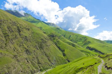 Kafkasya Yeşil dağlar