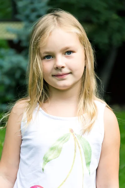 Menina bonito — Fotografia de Stock