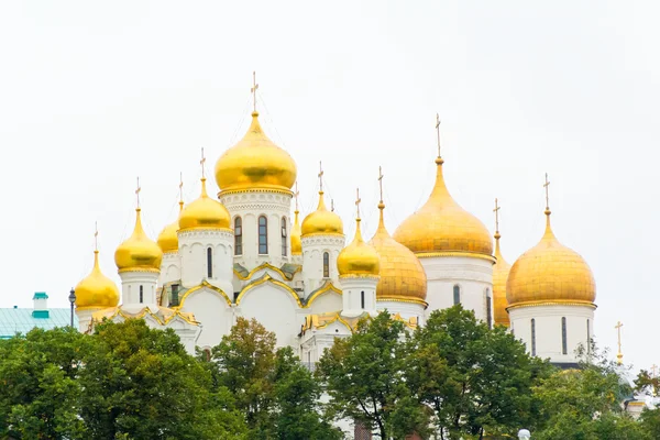 Ortodoksinen kirkko Moskovassa — kuvapankkivalokuva