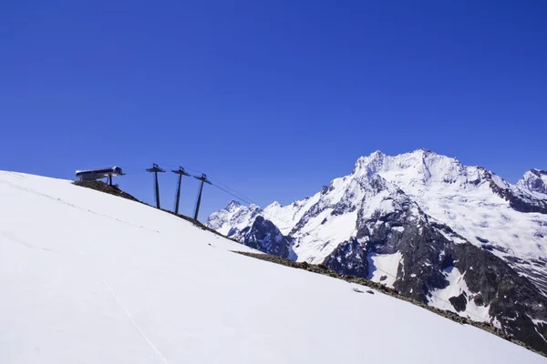 Funicular en las montañas del Cáucaso —  Fotos de Stock