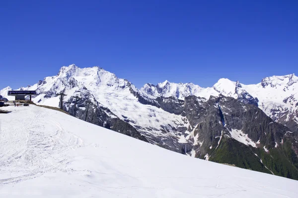 Caucasus mountains in Russia — Stock Photo, Image