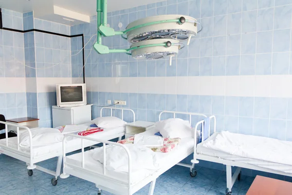 Interior de la cámara del hospital sin enfermedades — Foto de Stock