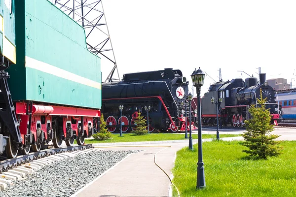 Locomotiva rutieră feroviară — Fotografie, imagine de stoc