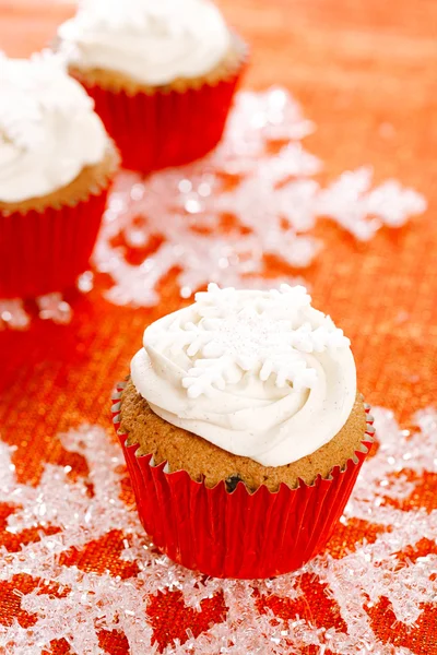 Cupcakes festivos, copo de nieve, purpurina —  Fotos de Stock