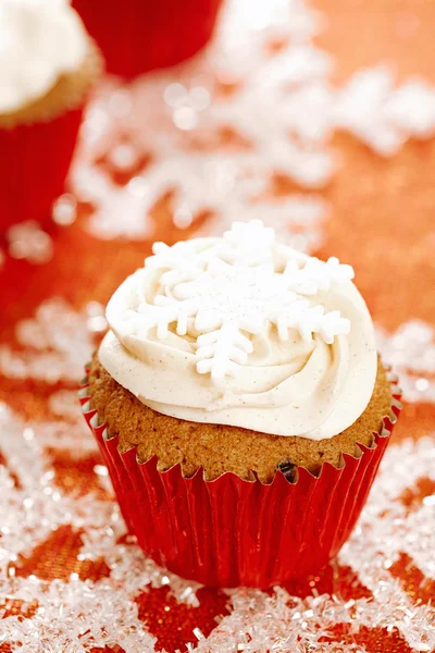 Feestelijke cupcakes, sneeuwvlok, glitter — Stockfoto